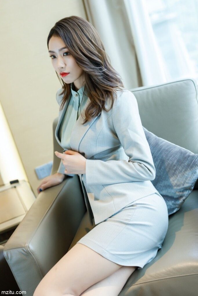 长得很有明星味的比基尼MM【106P】00019-美美图社