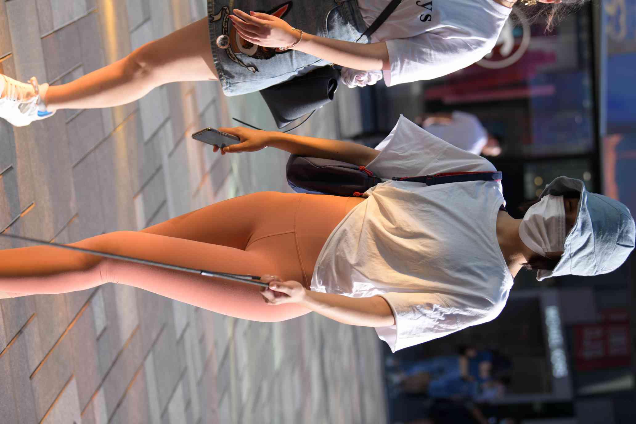 图片[2]-【免费】遛狗的瑜伽裤女人【60P】04031-美美图社