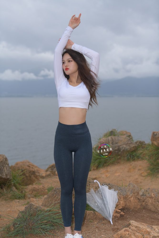 深蓝色瑜伽裤甜美女孩 J1320 514P2V-17.5GB-美美图社