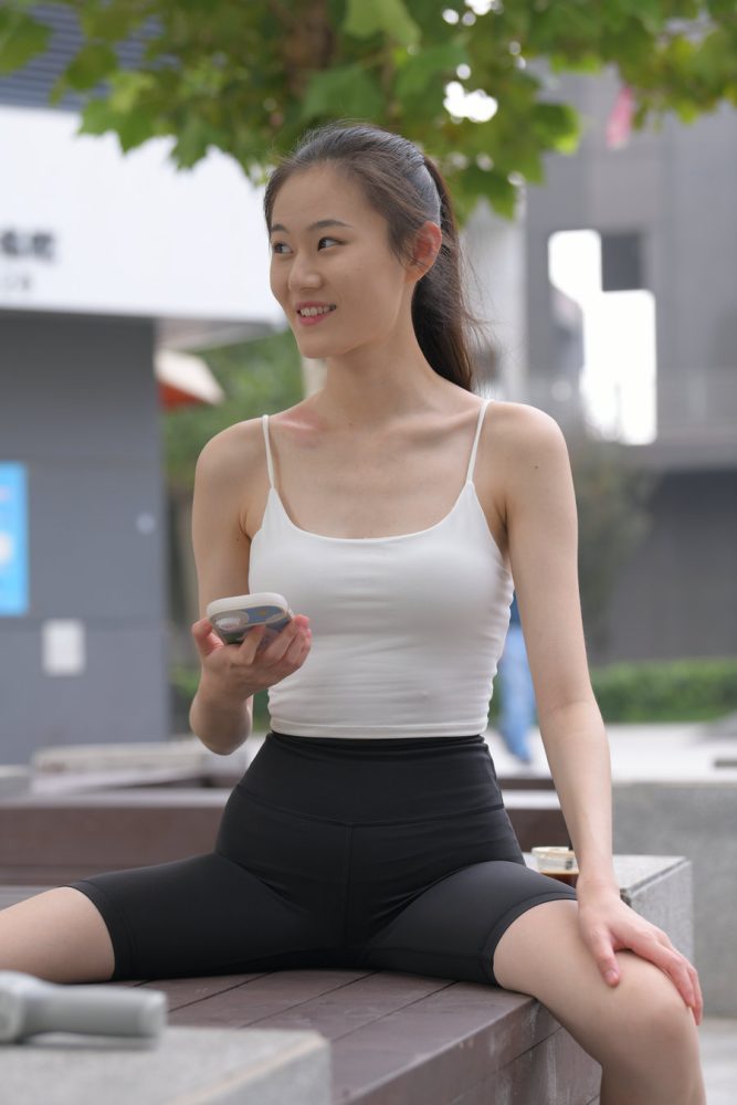 J3421 651P-13.2GB-美美图社