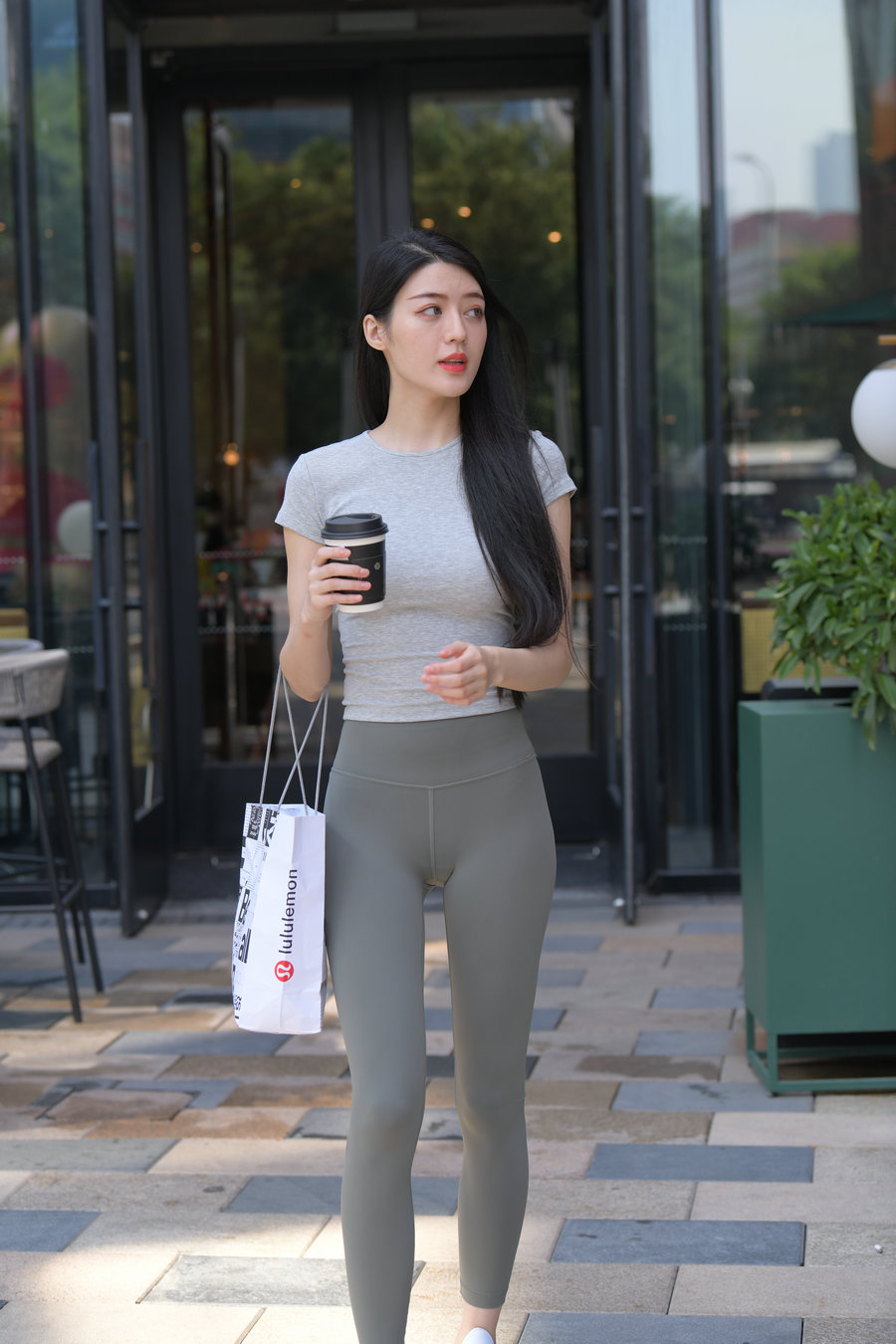 图片[4]-在外面逛街的瑜伽裤女孩J2240 449P1V-16.7GB-美美图社