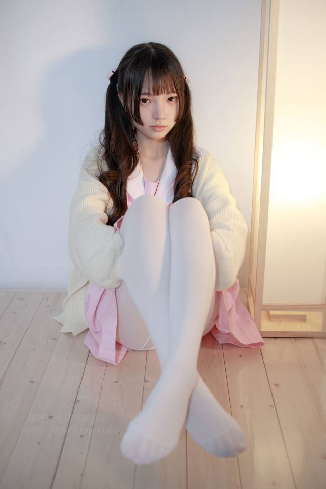 好像有什么心事的白丝双马尾女孩【59P】20022-美美图社
