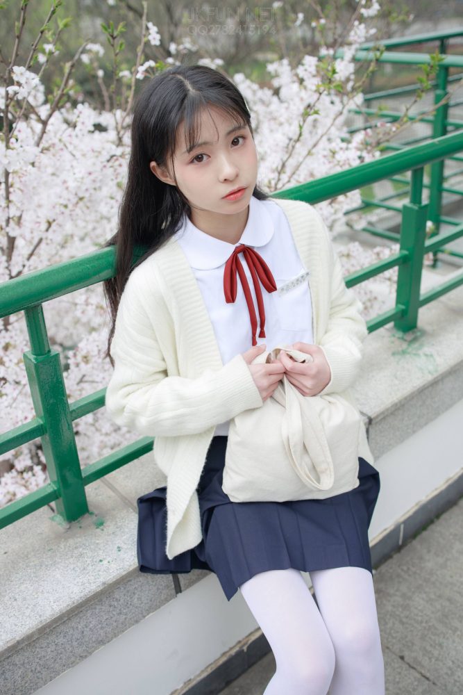 甜美可人的白丝姑娘【127P】20011-美美图社