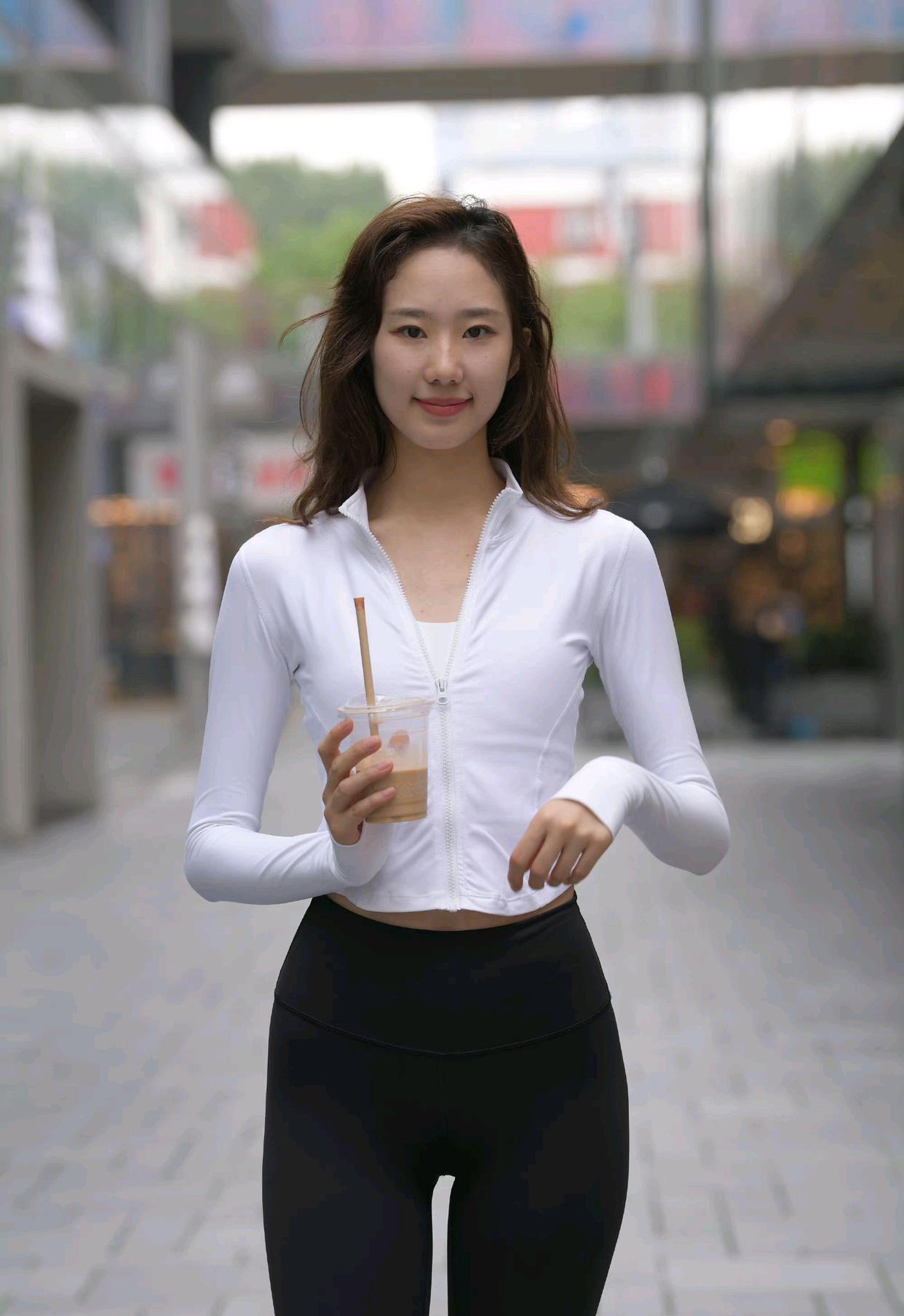 图片[2]-像刘亦菲的黑色瑜伽裤女孩J2237 340P1V-14.8GB-美美图社