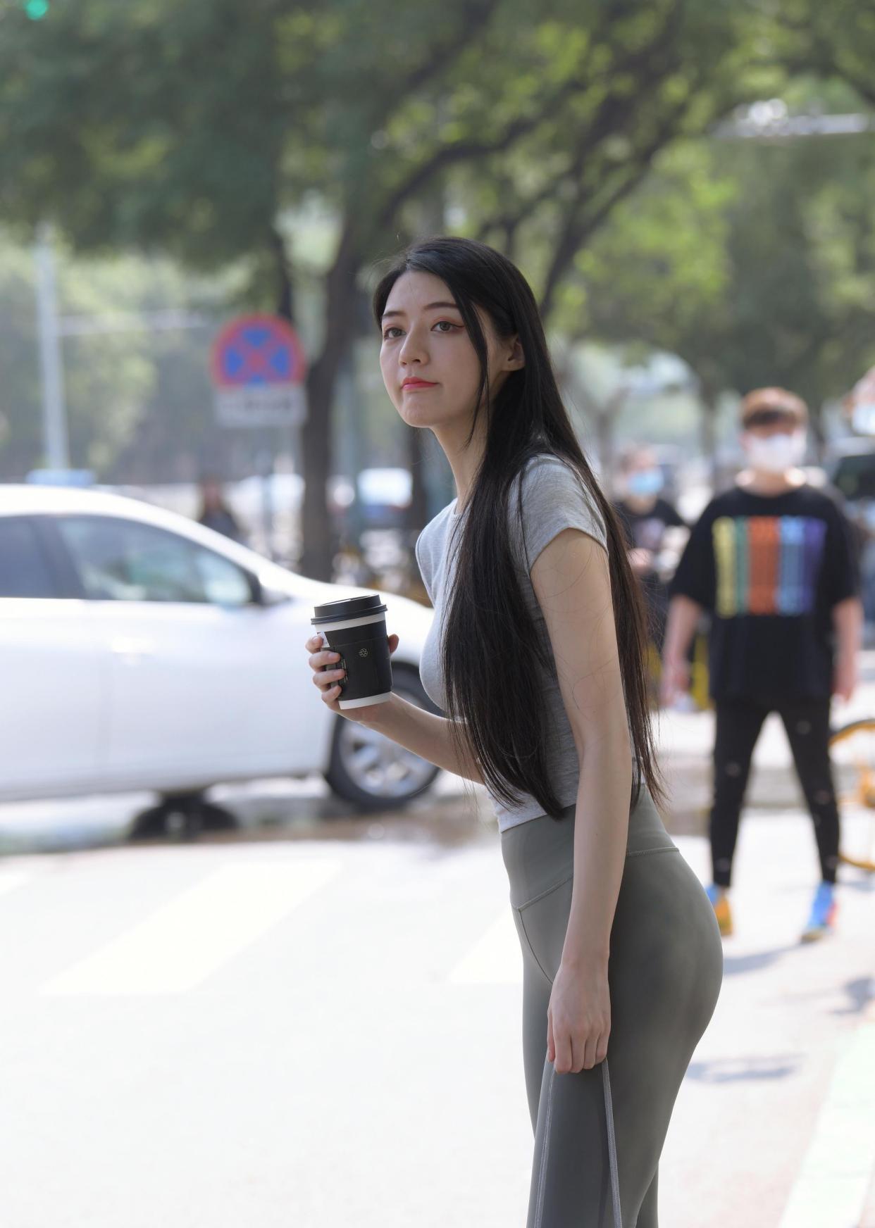 图片[3]-在外面逛街的瑜伽裤女孩J2240 449P1V-16.7GB-美美图社