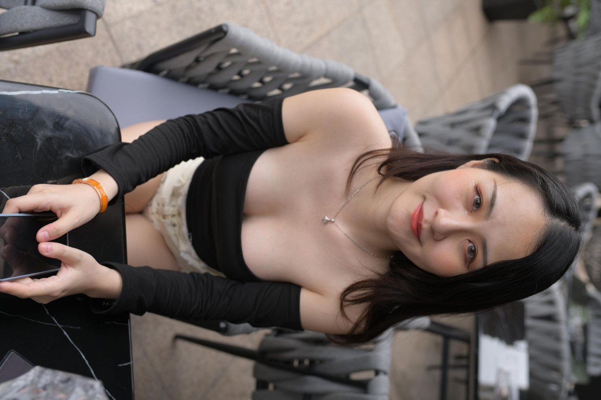 图片[3]-白色短裤的女生笑的很开心【177P】00035-美美图社
