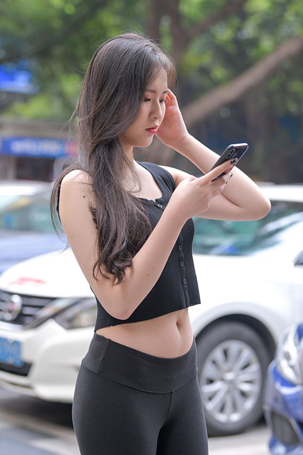 图片[5]-喝奶茶的黑色瑜伽裤长发姑娘【376P】00055-美美图社