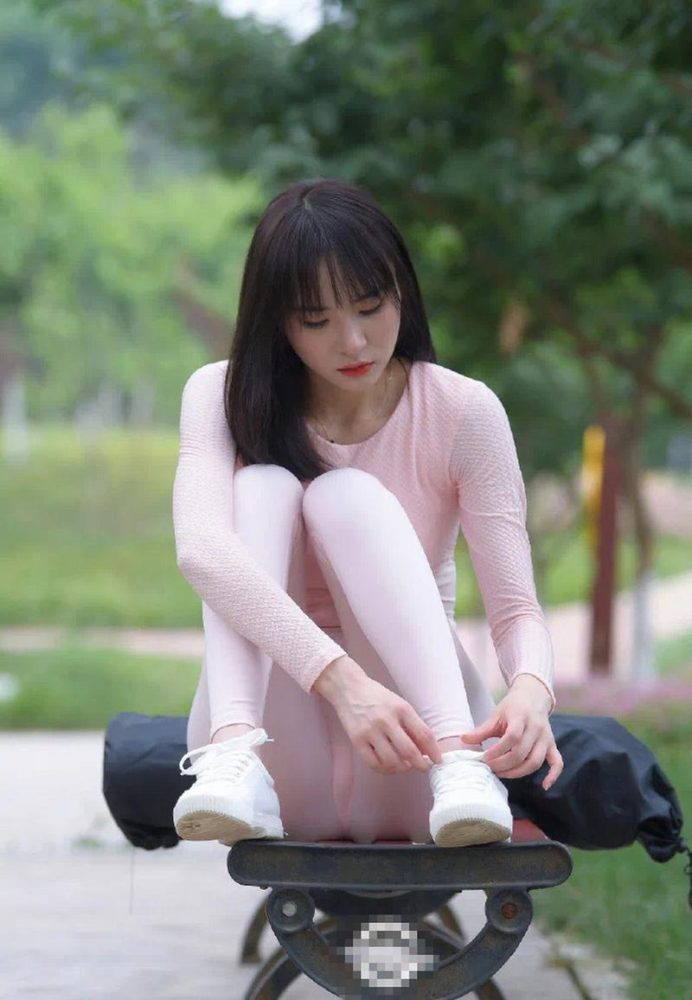 图片[4]-粉粉的瑜伽裤女孩太可爱了 J2090 854P1V-30.4GB-美美图社