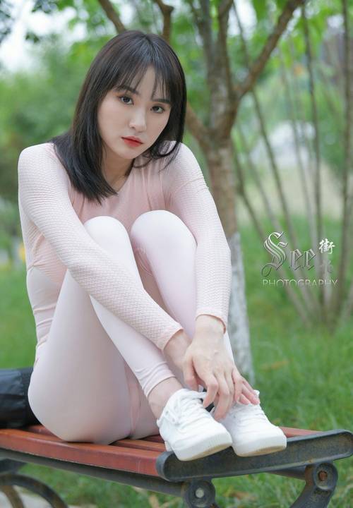 图片[2]-粉粉的瑜伽裤女孩太可爱了 J2090 854P1V-30.4GB-美美图社