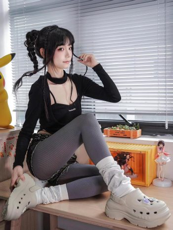 图片[9]-牛仔热裤+灰丝姑娘玩自拍-美美图社