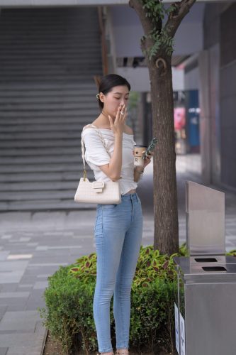 图片[2]-高挑的紧牛美女【332p】5563