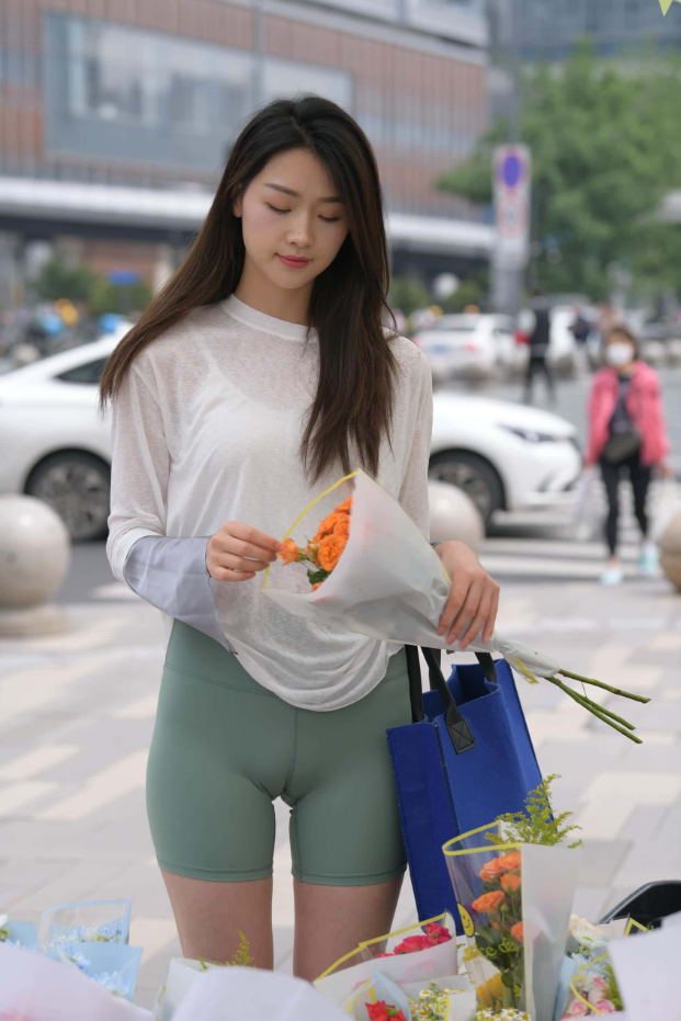 路边买花的白衣长发姑娘【884P】J5726-美美图社